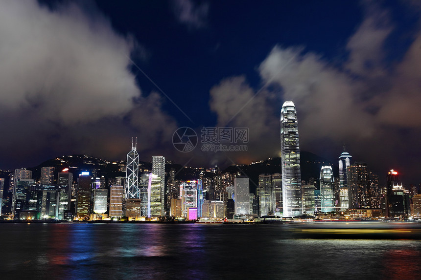晚上在香港码头商业办公室旅游玻璃天空城市经济港口市中心图片