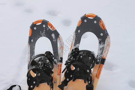 雪雪鞋白色下雪雪鞋背景图片