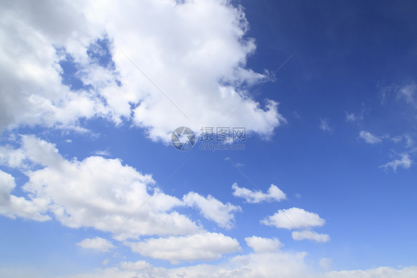 蓝色天空的白云空气多云天堂天气白色阳光图片