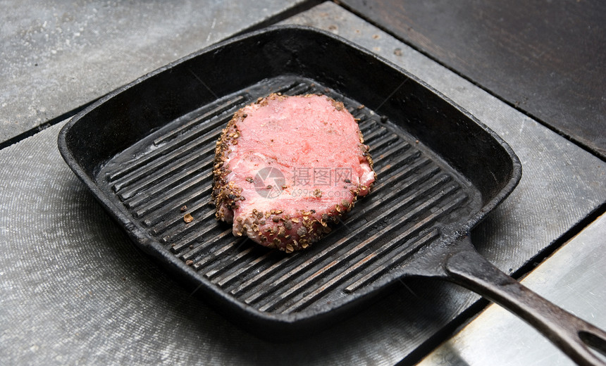 牛肉牛排平底锅肌肉门房烹饪胡椒摄影木板炙烤奶牛分数图片