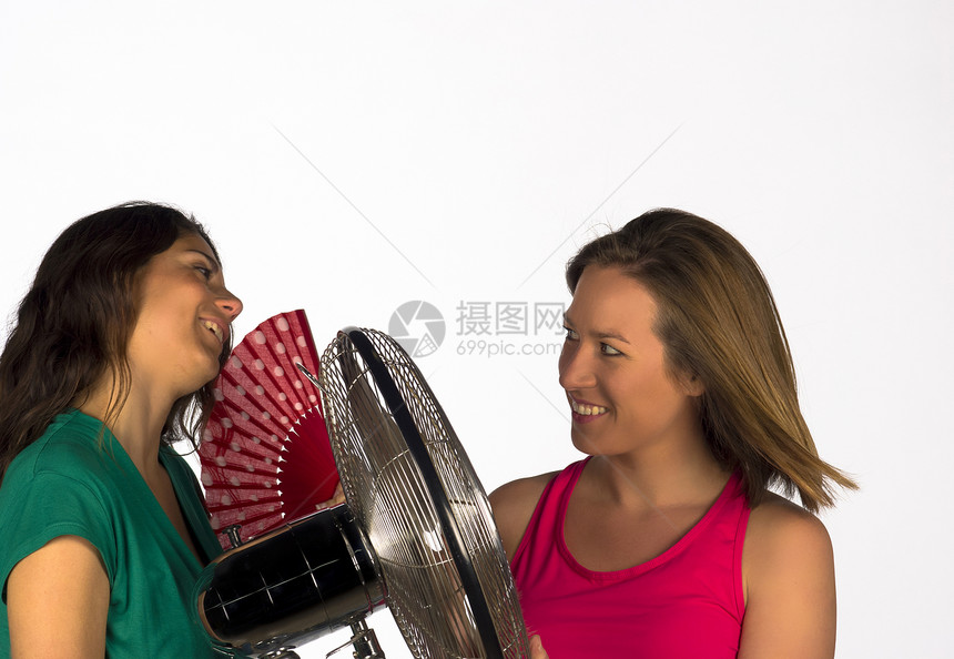 夏季夏月金发女郎冷却黑发器具出汗水平长发女性电风扇温度图片