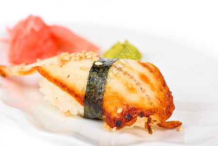 单生寿司芝麻美味食物文化宏观熟食午餐鳗鱼寿司鱼片高清图片