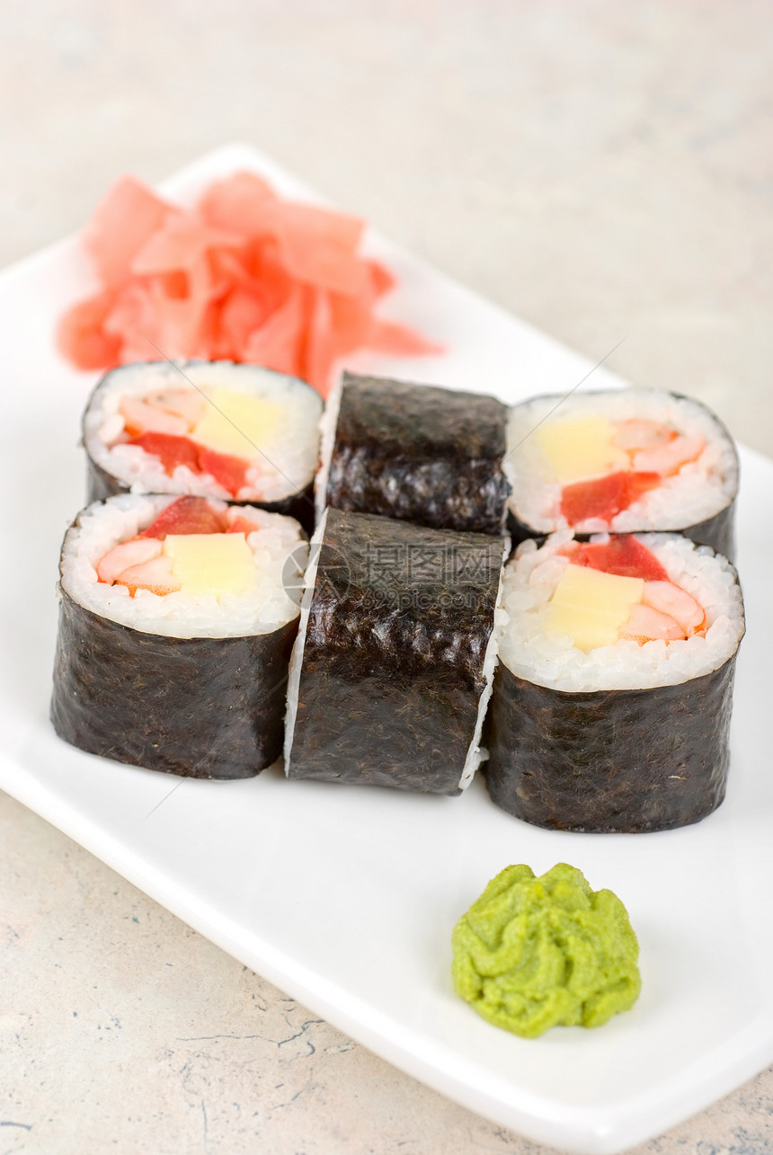 寿司卷叶子海鲜螃蟹美食午餐盒子美味饮食食物柠檬图片