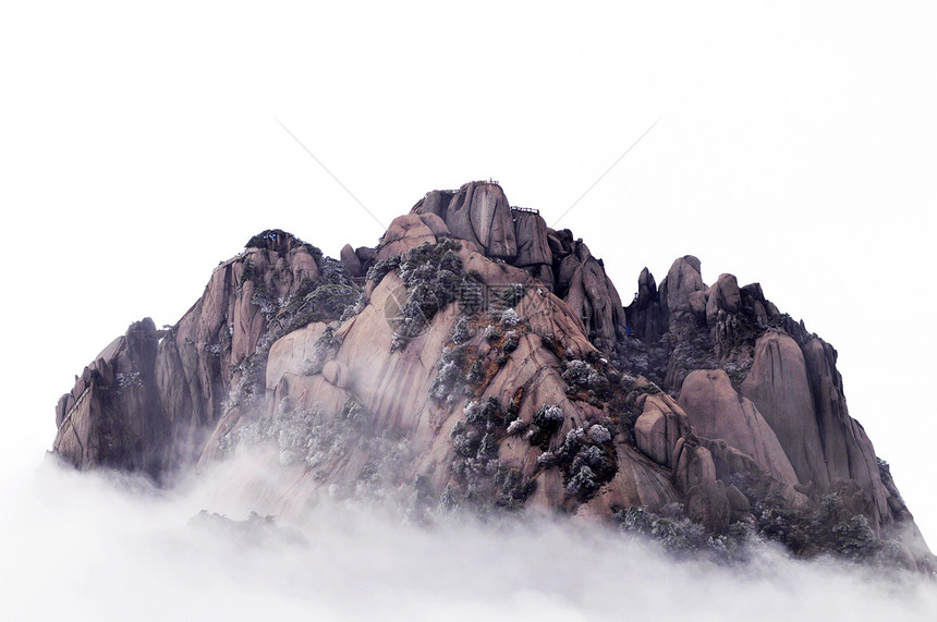 晨雾中的落岩山山峰森林自然公园荒野植物岩石旅行山脉松树图片