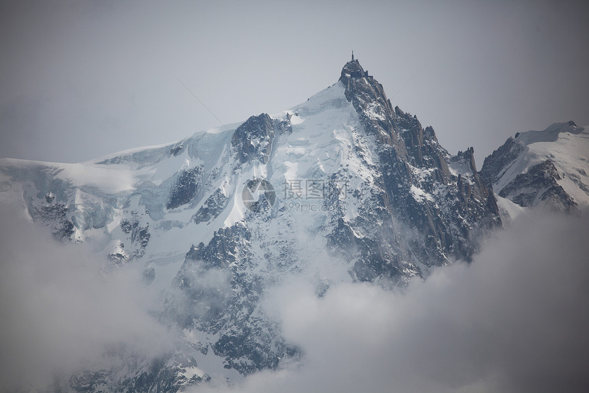 山上有高山天空旅行风景旅游冰川运动活动滑雪岩石单板图片