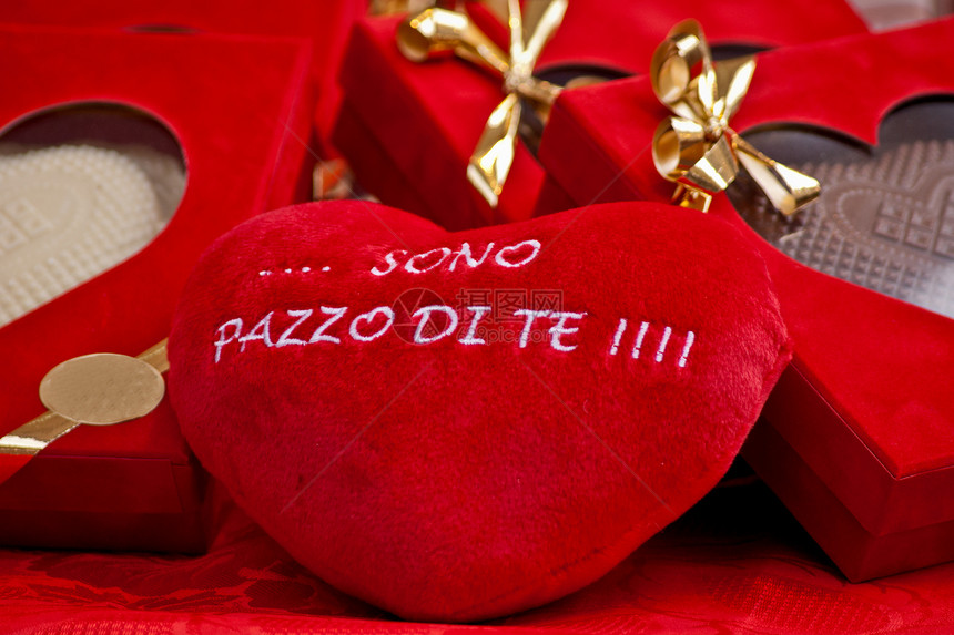 红心 用意大利语说爱的话图片