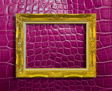紫色长方形边框紫色皮革上的金木边框 有剪片路背景