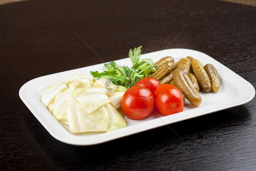 咸菜蔬菜饮食紧缩洋葱美食食物盘子黄瓜香料小吃生产图片