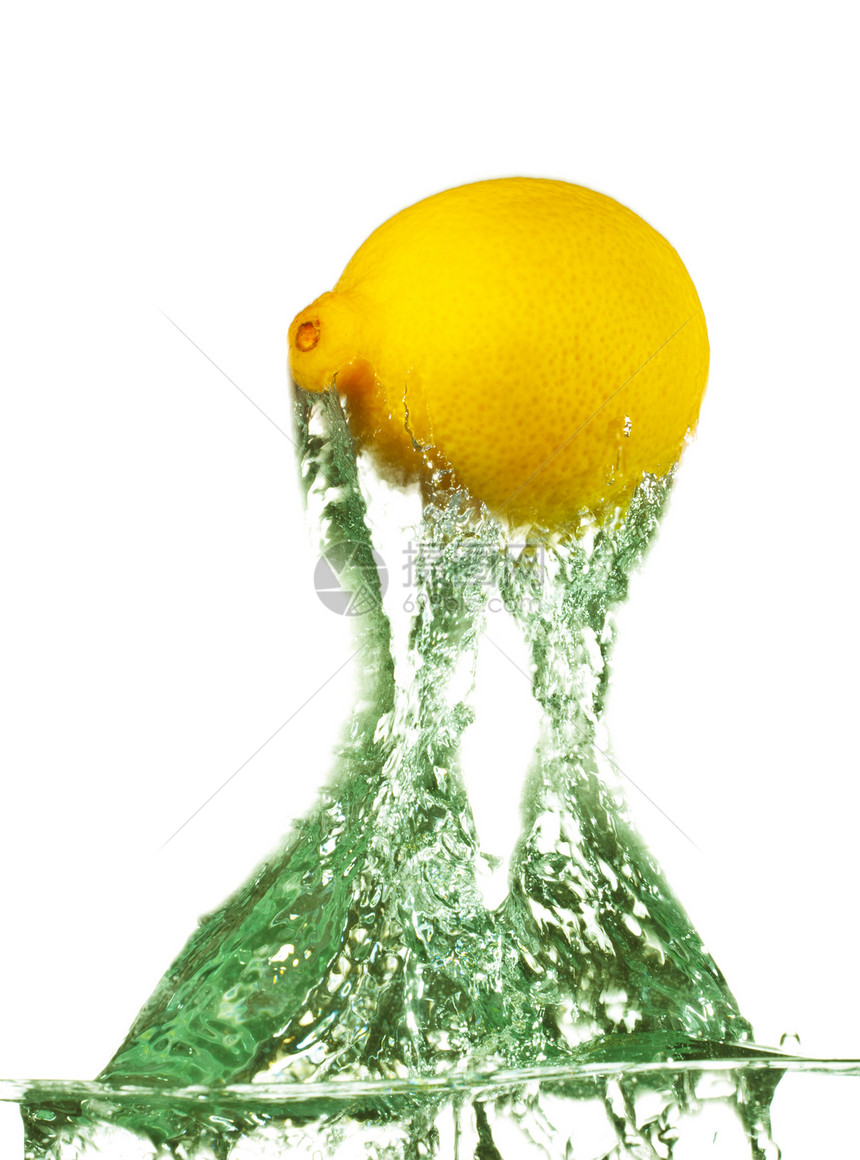 从水中跳出柠檬食物粒子液体水果行动茶点果汁飞溅蔬菜气泡图片