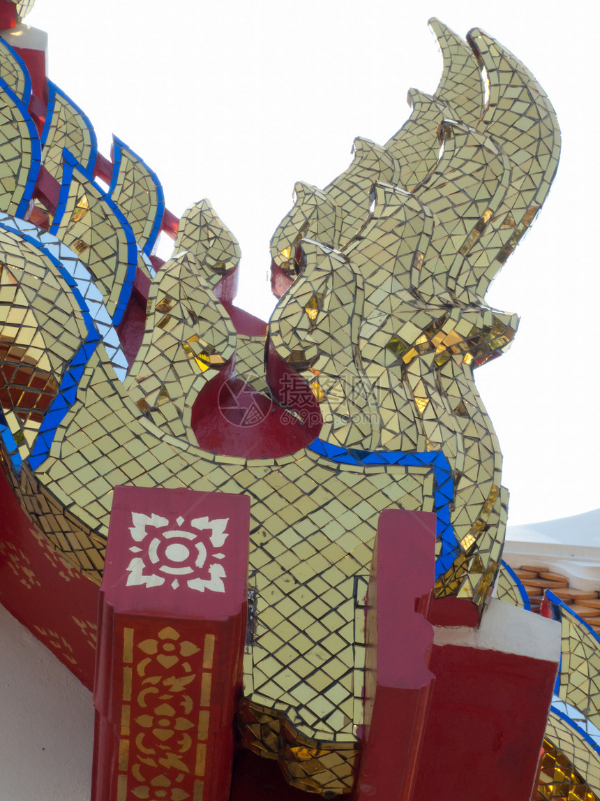 泰国的佛教和神庙艺术金子建筑学教会信仰文化佛教徒射线精神旅行天空图片