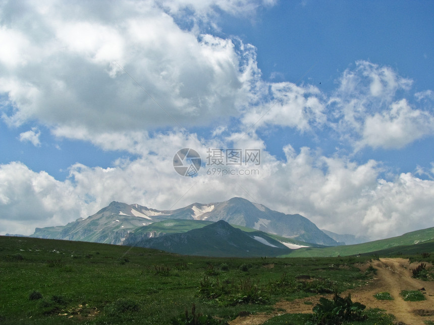 高加索自然保护区壮丽的山地风景图蓝色土地山峰山脉峡谷地形草地爬坡冰川高度图片