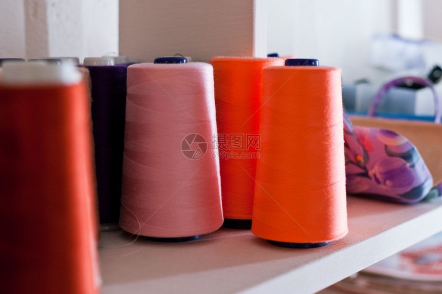 线串环纤维缝纫店铺生产刺绣制造业卷轴棉布接缝材料图片