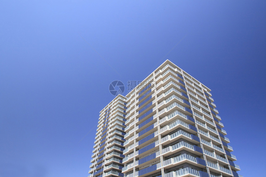 新公寓建筑建筑学住宅外观蓝色奢华结构场景城市天空图片