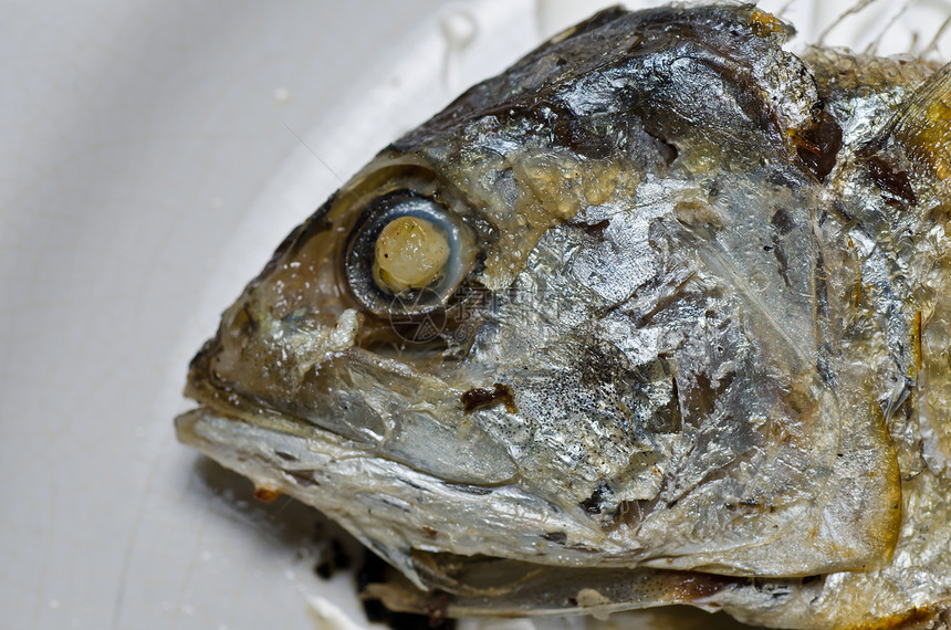 油炸竹鱼食物市场厨房饮食海洋鲭鱼炙烤海鲜钓鱼菜单图片