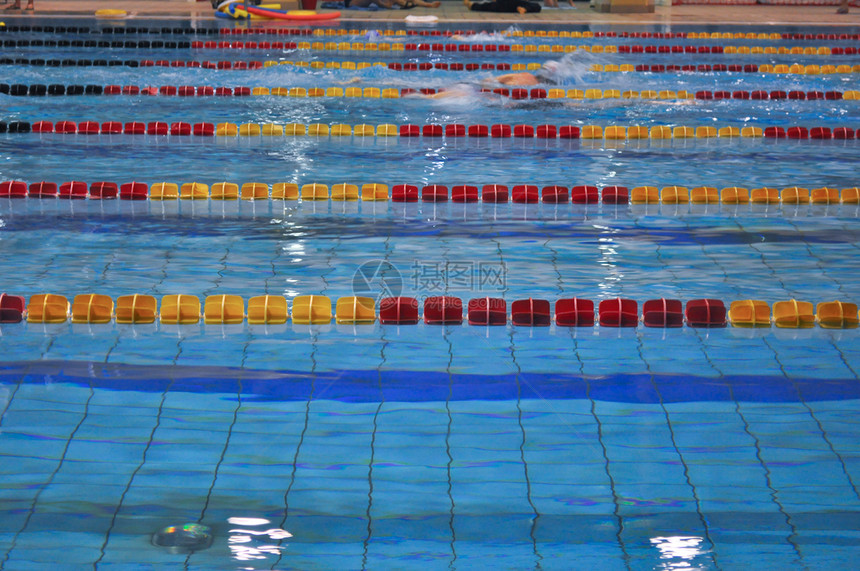 游泳池运动竞赛水池海浪操场游戏液体分数运动场插图图片