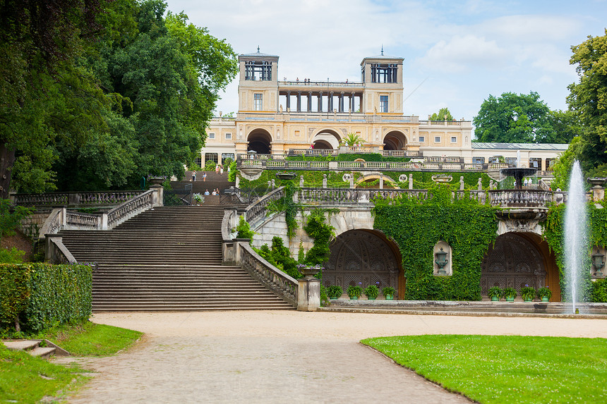 Sanssouci公园橙子宫城堡财富公园奢华美化花园雕塑大厦旅游哈腰图片