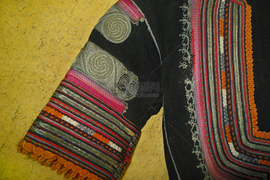 手制古董保加利亚民族服装刺绣手工裙子戏服棉布衣服羊毛图片