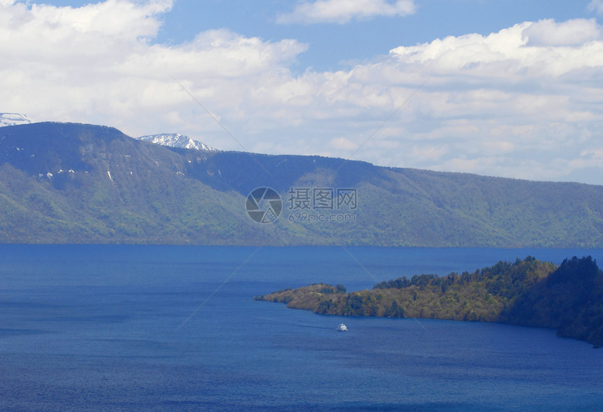 图瓦达湖季节多云蓝色太阳天气空气白色图片