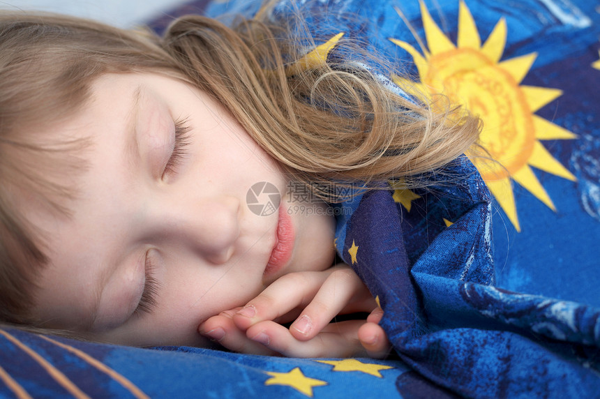 滑雪女孩童年时间睡眠毯子就寝女性孩子图片