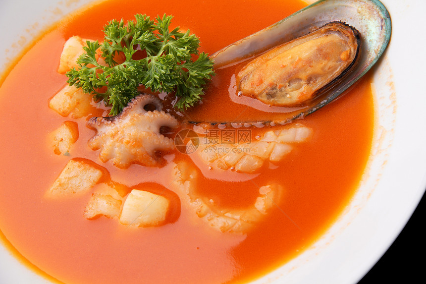 海鲜汤加西红番茄香菜白色乌贼浓汤贝类美食蛤蜊食物章鱼土豆图片