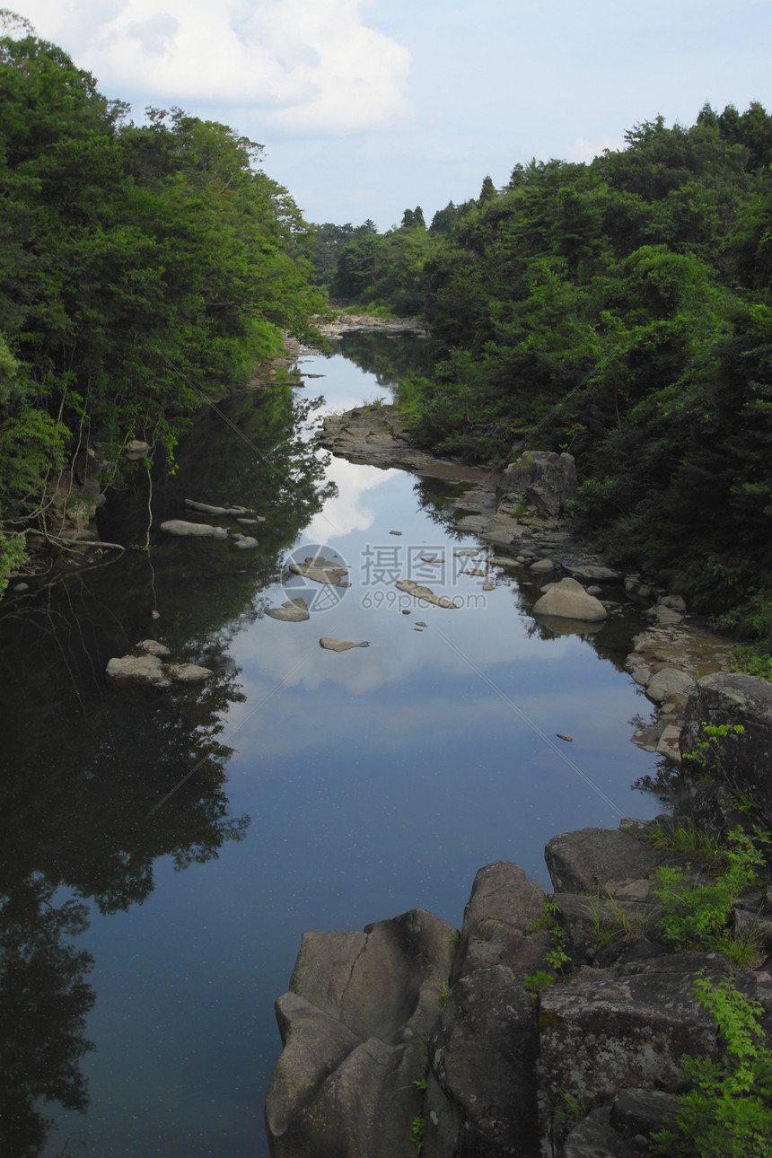 的山谷genbi蓝色假期岩石溪流旅行公园天空绿色图片