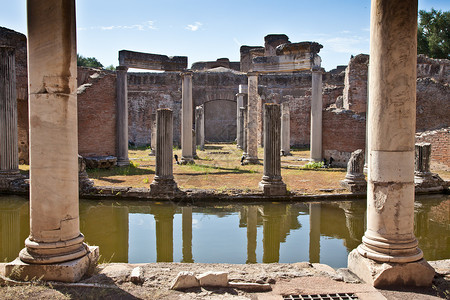 罗马柱历史性吸引力别墅旅游帝国柱子风景场景住宅皇帝高清图片