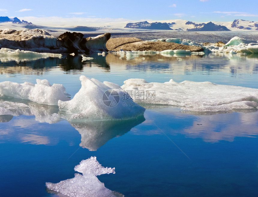 熔融冰山旅行季节自然游客蓝色气候漂浮环境融化冰川图片