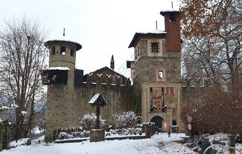 瓦伦蒂诺城堡重建复古的高清图片