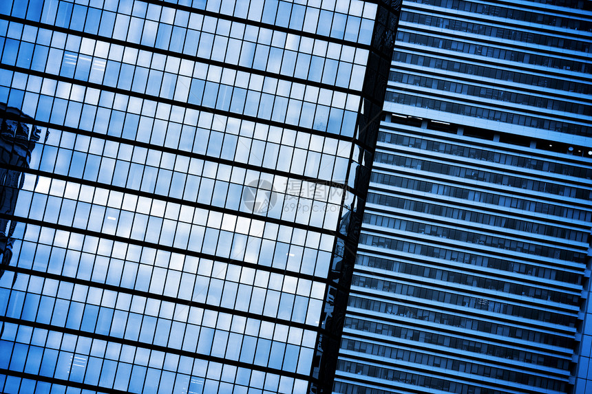 商业大楼技术城市旅行景观摩天大楼镜子玻璃生长市中心蓝色图片