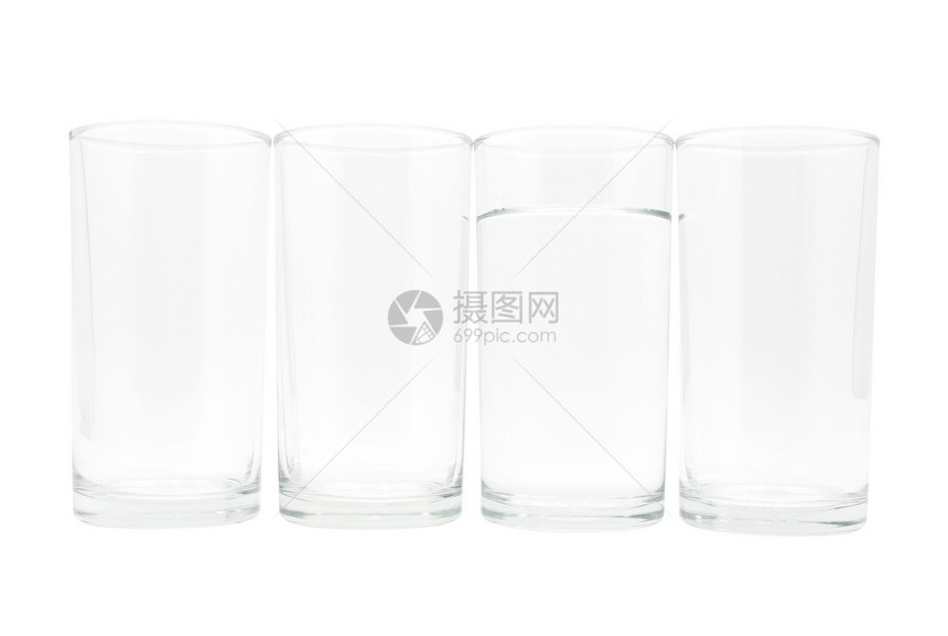 四杯四杯 一个玻璃杯装水图片