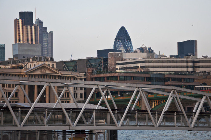 伦敦天线首都建筑地标景观摩天大楼天际城市旅游市中心建筑学图片