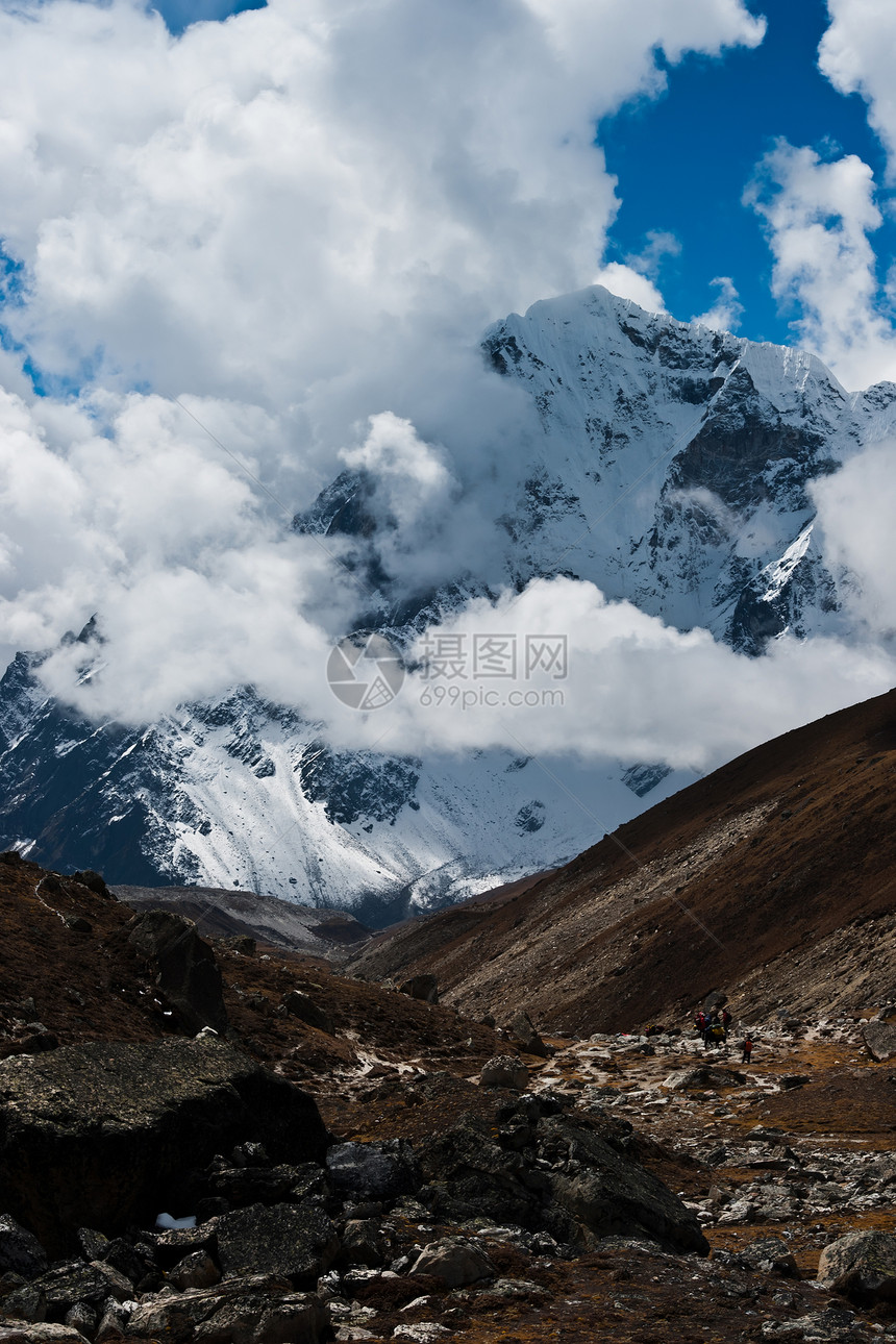 喜马拉雅山 岩石和山丘图片