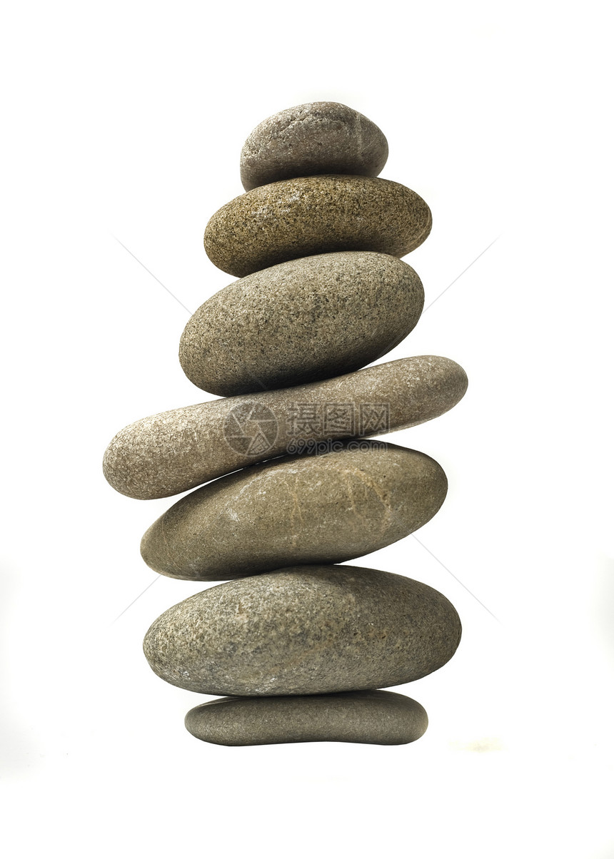 平衡的石头堆或塔图片