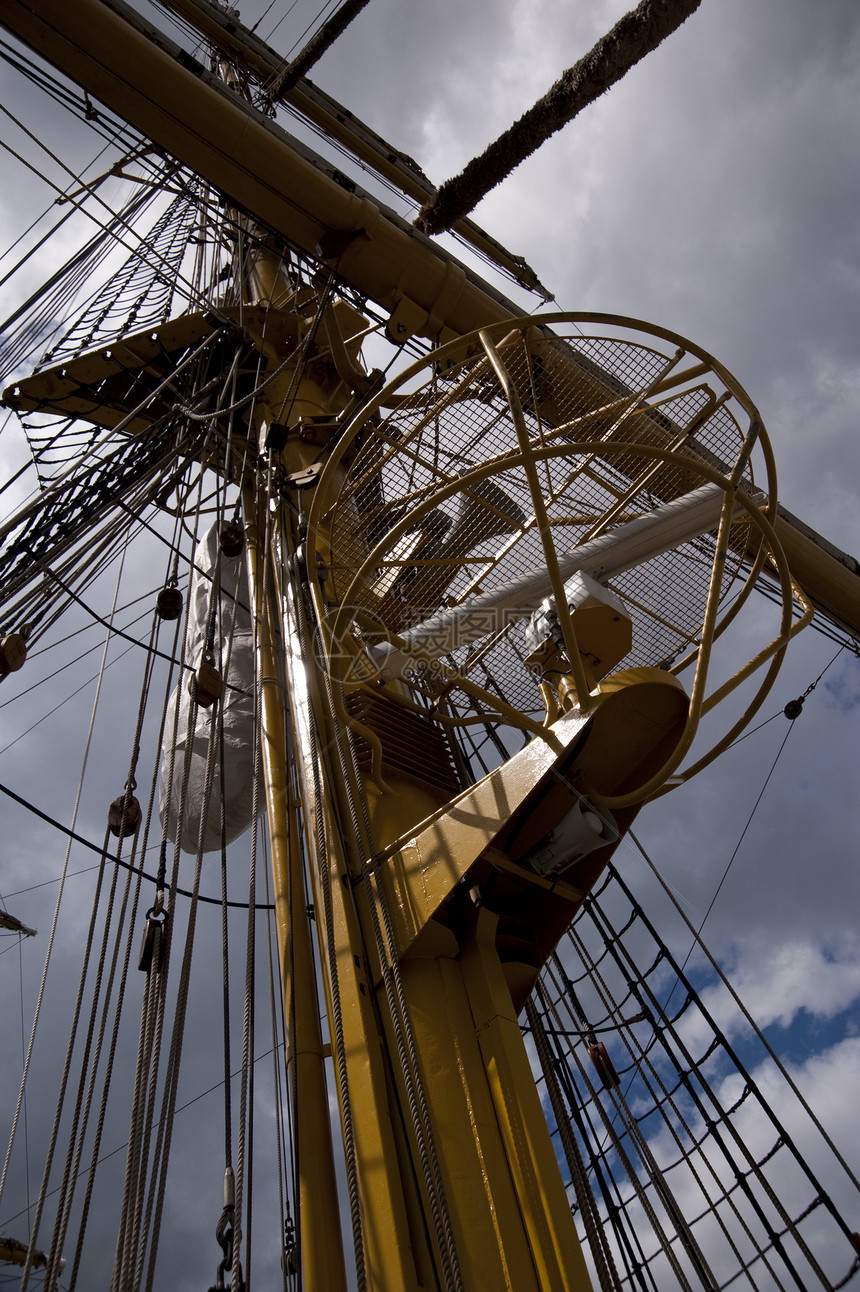 航行帆船航海船舶船运绳索桅杆海事风帆旅行航程港口图片