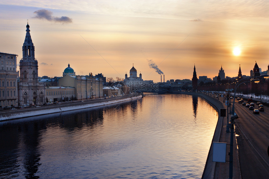 莫斯科河日落蓝色博物馆建筑学游客旅行地标联盟正方形假期历史性图片