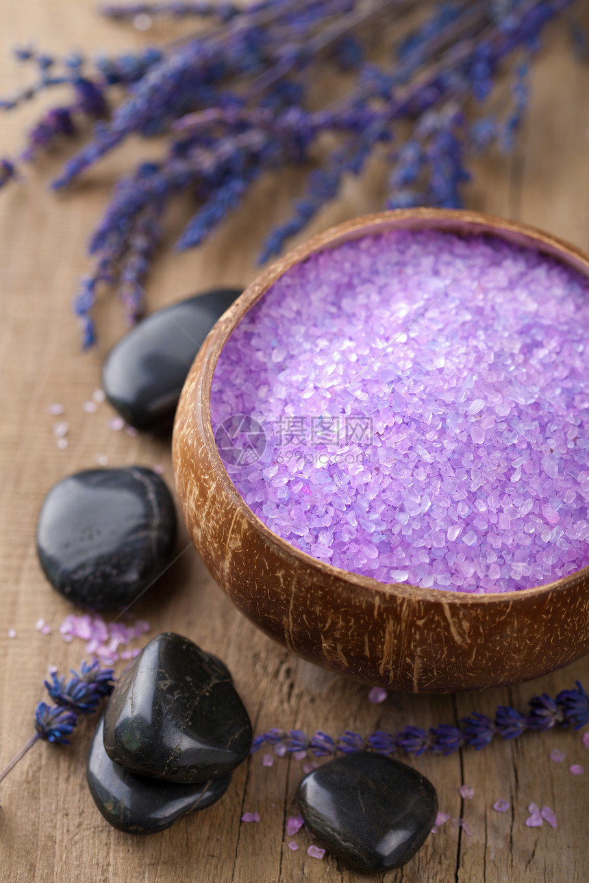 用于水疗的熏衣盐皮肤石头皮肤科治疗护理冥想岩石沙龙紫色木头图片