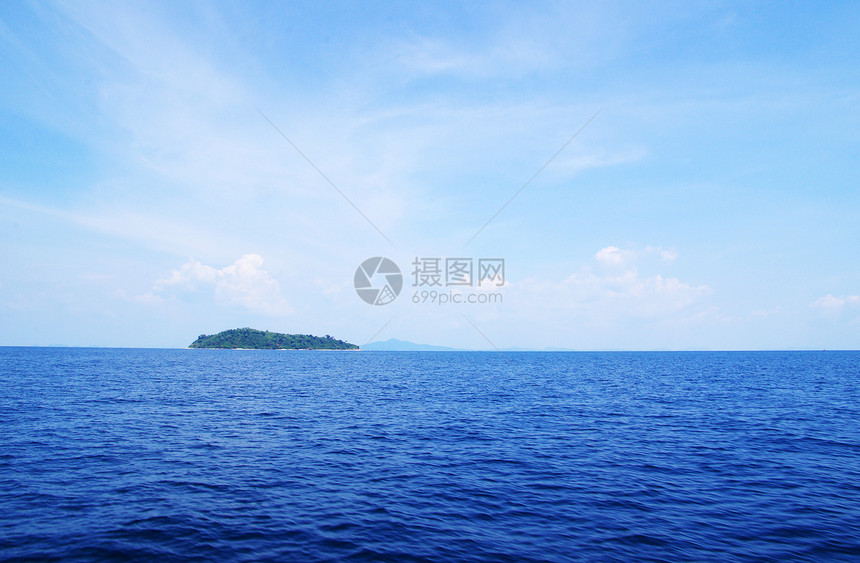岛屿海浪蓝色地平线娱乐情调旅游悬崖天空支撑岩石图片