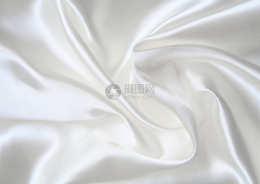 作为婚礼背景的平滑优雅白色丝绸海浪银色投标涟漪纺织品折痕布料材料织物曲线图片