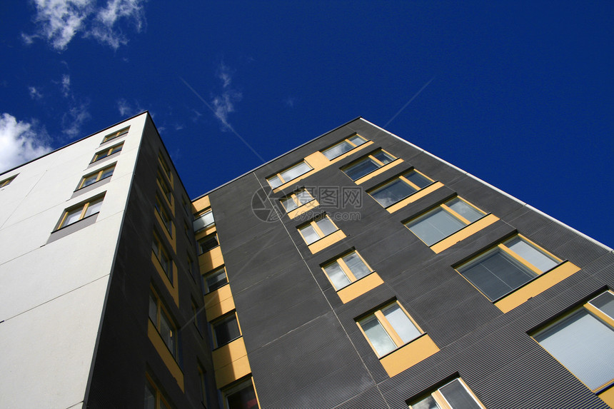 现代公寓楼大楼窗户玻璃天空建筑建造建筑物蓝色城市财产住宅图片