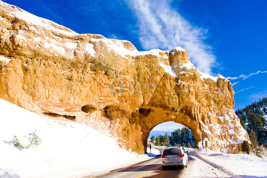 国家公园隧道 冬季 美国犹他州犹他州公路外观车辆地质学运输汽车旅行隧道位置世界图片