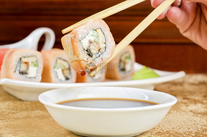 寿司文化午餐小吃酒吧鱼片服务美食餐厅飞行海藻图片