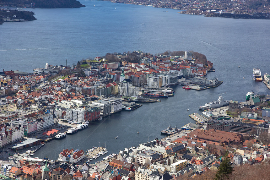 在卑尔根上空查看旅游天空旅行蓝色景观街道房子城市港口建筑图片
