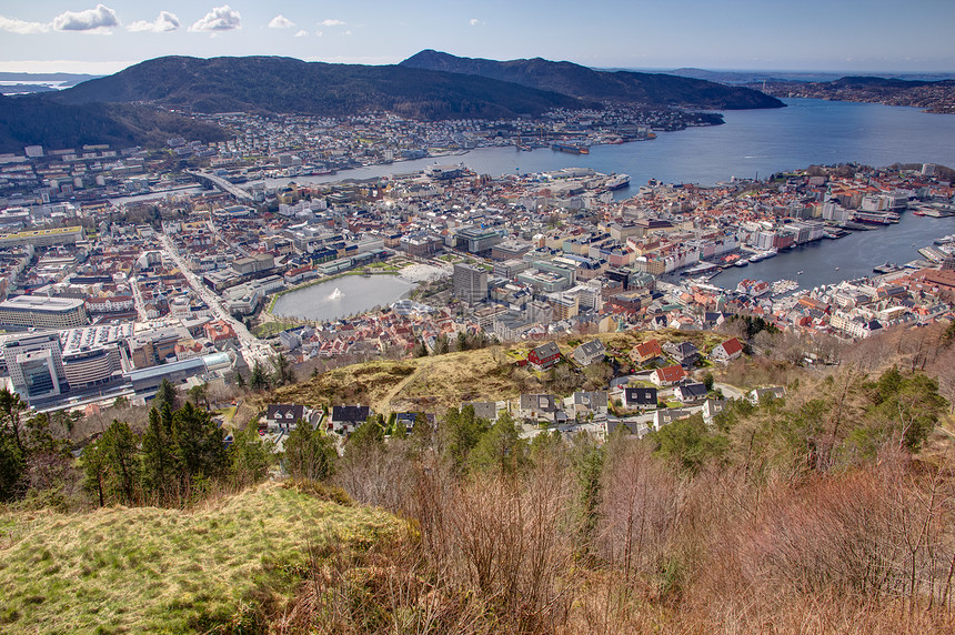 在卑尔根上空查看蓝色城市风景建筑景观旅行房子街道旅游场景图片