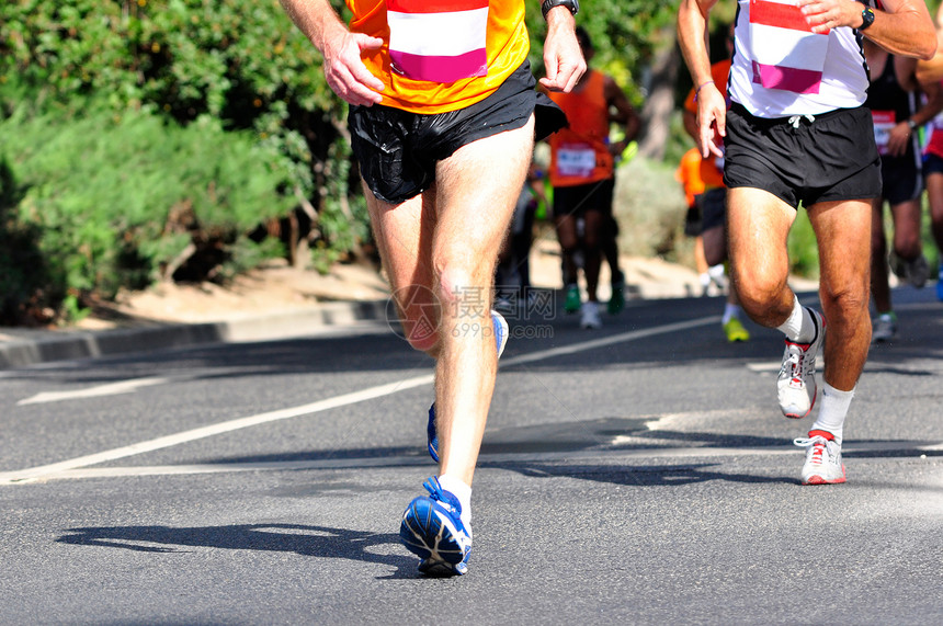 马拉松赛车跑步速度比赛短跑人群慢跑领导团体短裤领导者图片