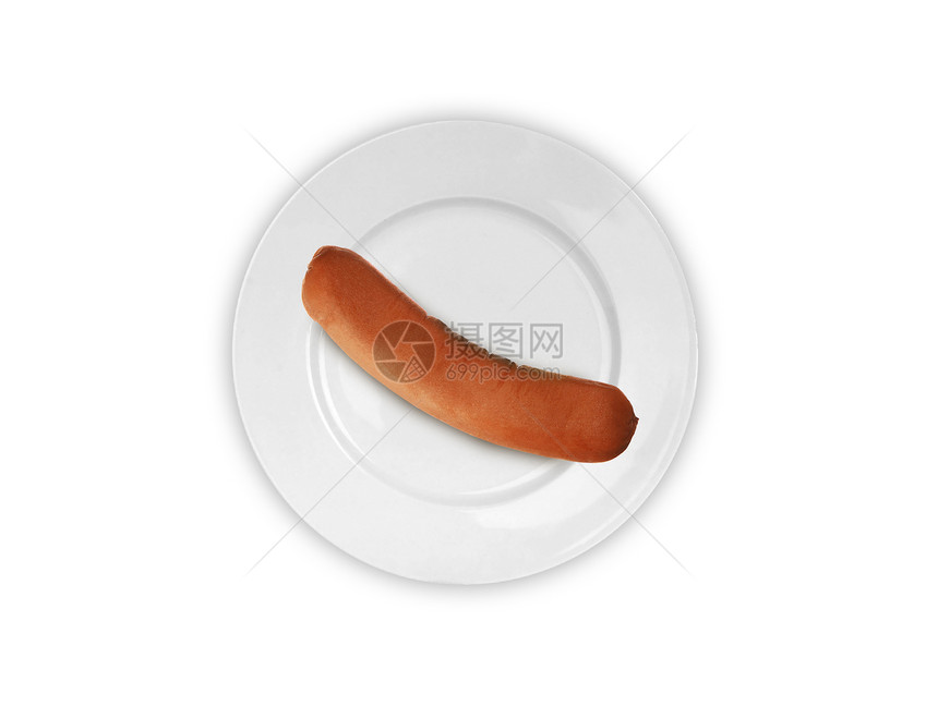 白色背景的盘子上的香肠图片