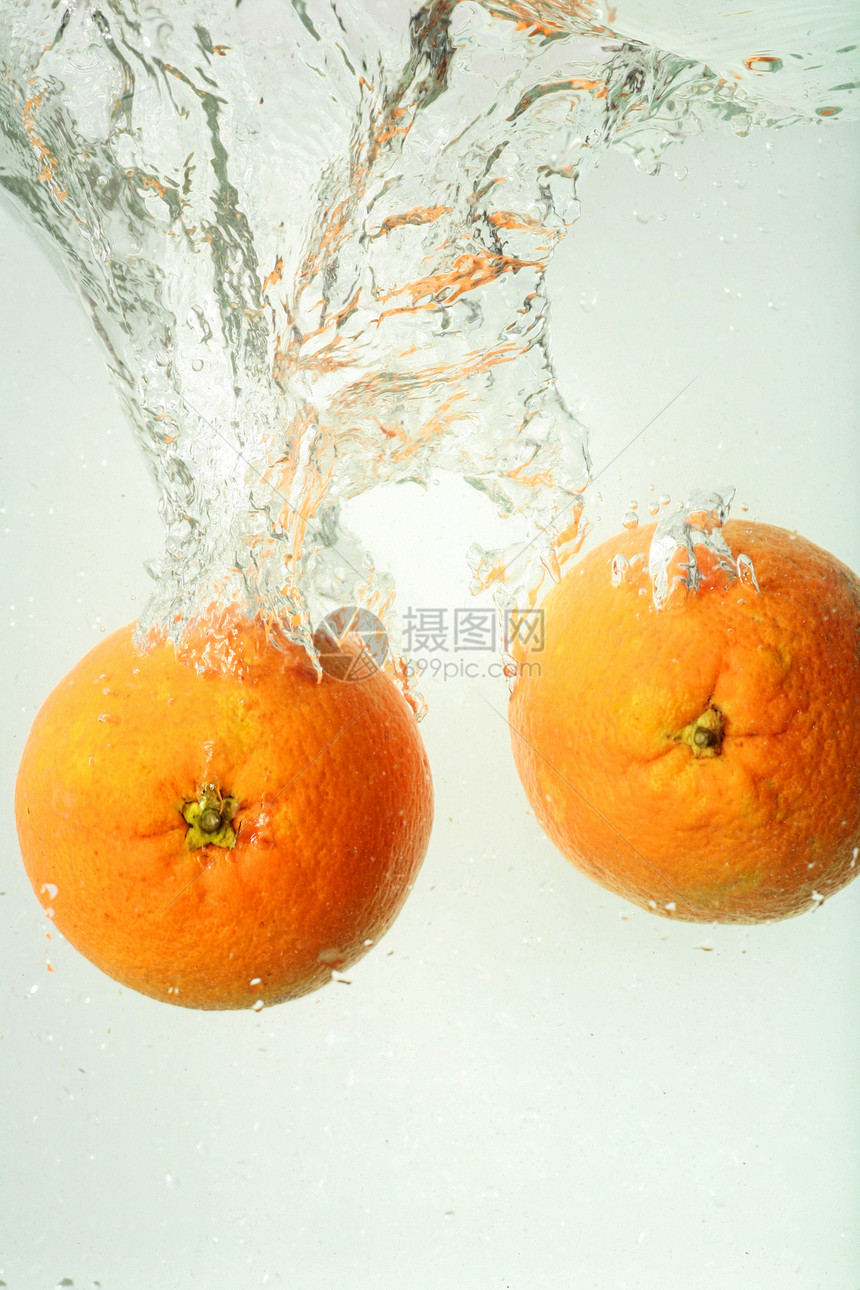 冲水柑桔橙子海洋液体波纹运动口渴水滴药品气泡图片