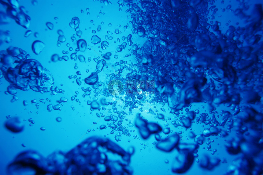 空气气泡运动温泉蓝色水泡气源反射水疱潜水水滴液体图片