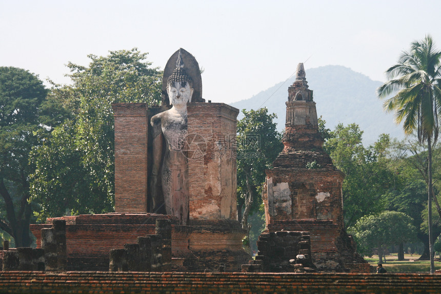 泰国Sukhothai历史公园热带地标废墟寺庙文化旅行遗产祷告石头宝塔图片