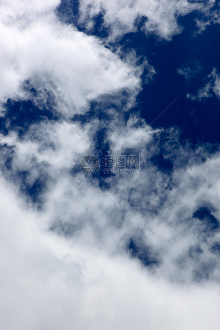 蓝蓝天空阳光天气气象气候臭氧场景活力风景天堂自由图片