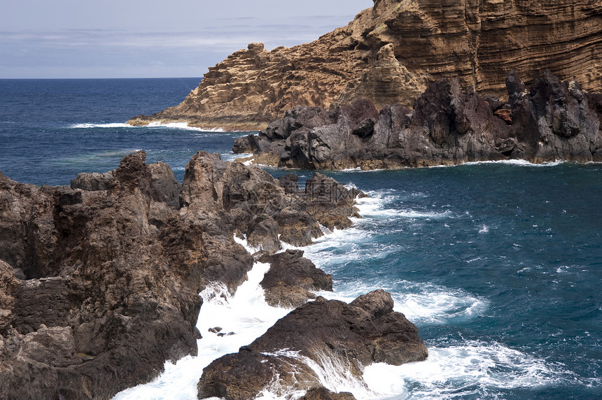 马 提拉海岸旅行波浪旅游水池山脉海洋蓝色岩石小岛图片